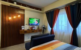 Condo Home With Fast Wifi In Bacolod City
